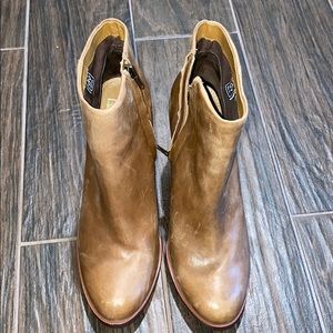 DV by Dolce Vita cognac tannish block booties